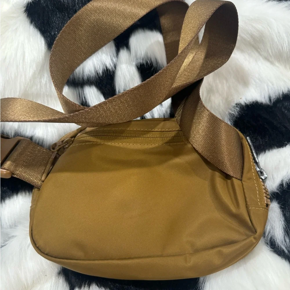 Lululemon Athletica Tan Belt Bag - Picture 2 of 3